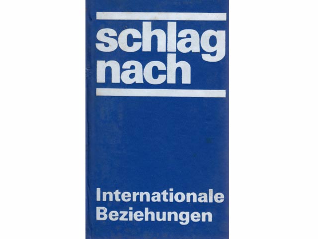 Büchersammlung "Jahrbuch der internationalen Politik und Wirtschaft". 10 Titel. 